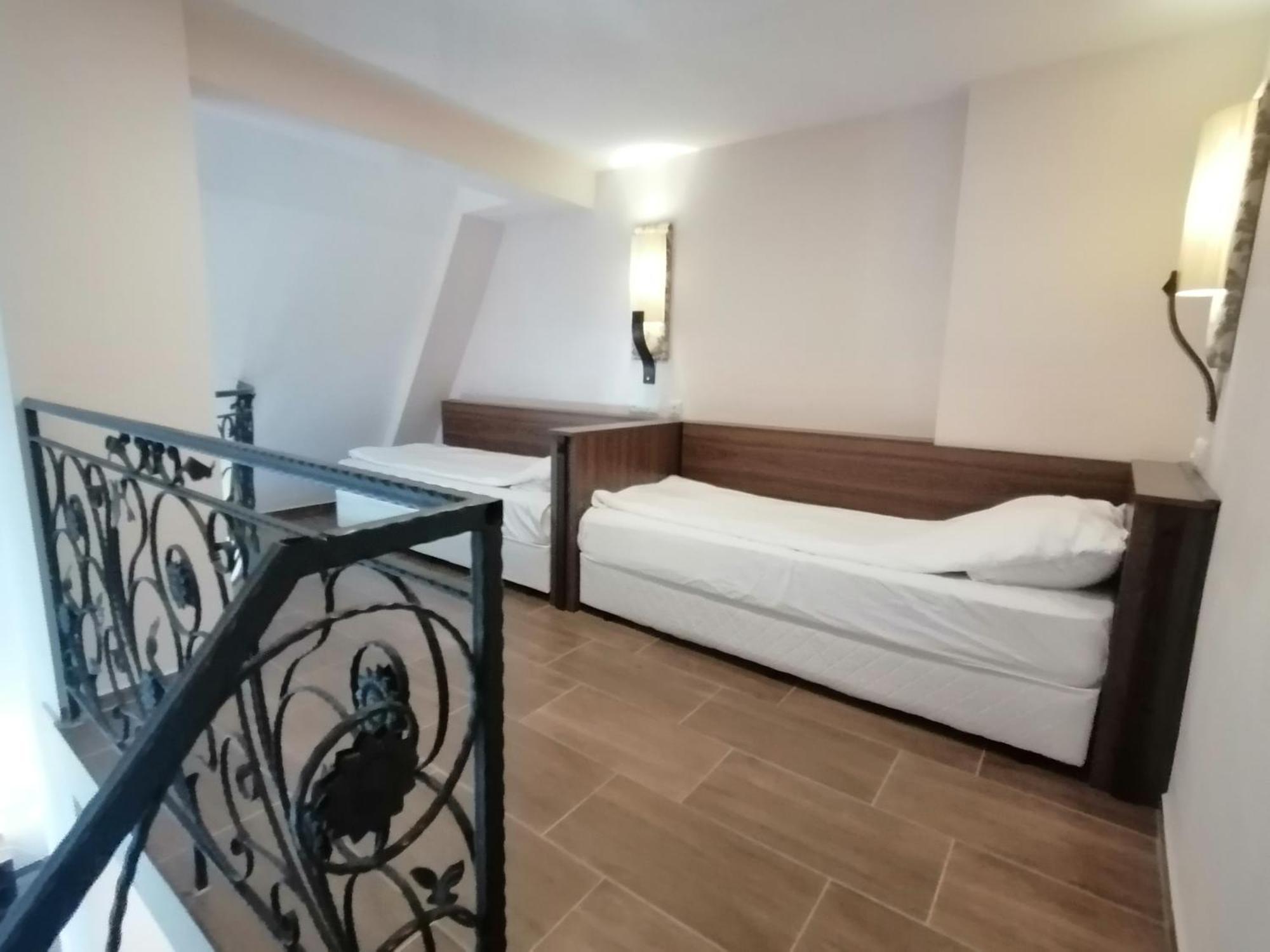 Hotel Aristokrat Obzor Zewnętrze zdjęcie